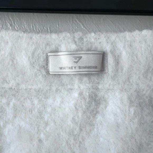 Whitney Simmons × Gymshark Eyelash
Knit Shorts | Size M - Picture 6 of 10